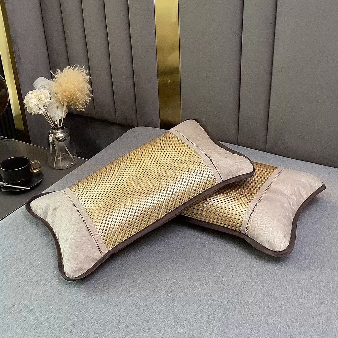 91家纺网 家纺一手货源 找家纺 梦叶草 2025新款全荞麦壳枕头夏季冰丝藤席枕芯冰藤荞麦枕竹面凉席枕头 圆角冰藤荞麦枕-金色