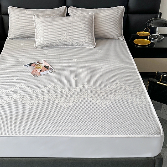 91家纺网 家纺一手货源 找家纺 爱洛家纺 2025新款A类冰丝豆豆凉席-爱心 爱心床笠~灰