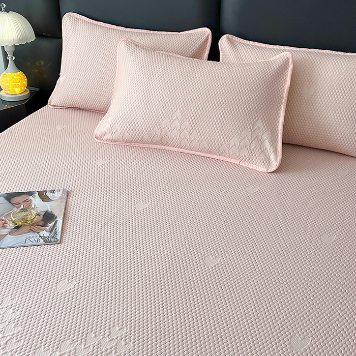 91家纺网 家纺一手货源 找家纺 爱洛家纺 2025新款A类冰丝豆豆凉席-爱心 爱心床笠~粉玉