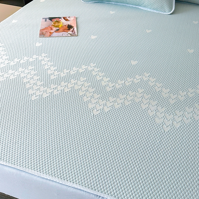 91家纺网 家纺一手货源 找家纺 爱洛家纺 2025新款A类冰丝豆豆凉席-爱心 爱心床笠~蓝