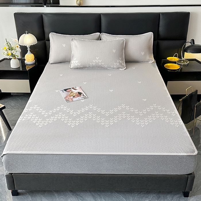 91家纺网 家纺一手货源 找家纺 爱洛家纺 2025新款A类冰丝豆豆凉席-爱心 爱心床垫~灰