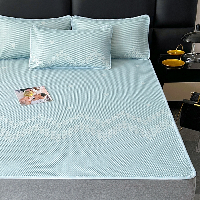 91家纺网 家纺一手货源 找家纺 爱洛家纺 2025新款A类冰丝豆豆凉席-爱心 爱心床垫~蓝