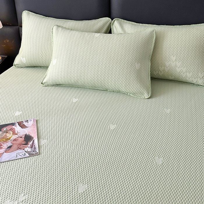 91家纺网 家纺一手货源 找家纺 爱洛家纺 2025新款A类冰丝豆豆凉席-爱心 爱心床垫~绿