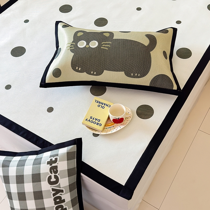 91家纺网 家纺一手货源 找家纺 安哆啦家纺 2025新款A类印花冰藤凉席简约条格系列凉席席子 波点喵-床席款