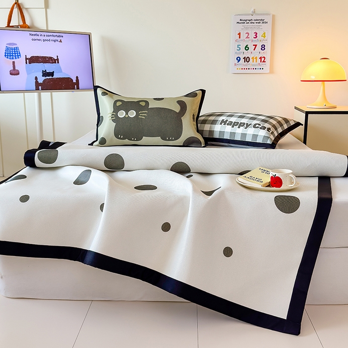 91家纺网 家纺一手货源 找家纺 安哆啦家纺 2025新款A类印花冰藤凉席简约条格系列凉席席子 波点喵-床席款