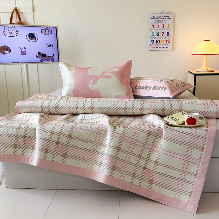 91家纺网 家纺一手货源 找家纺 安哆啦家纺 2025新款A类印花冰藤凉席简约条格系列凉席席子 格格兔-床席款