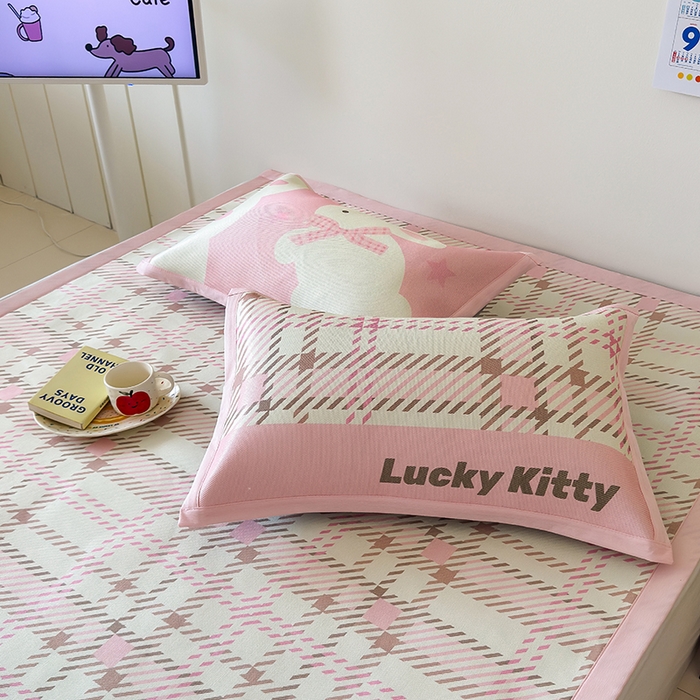 91家纺网 家纺一手货源 找家纺 安哆啦家纺 2025新款A类印花冰藤凉席简约条格系列凉席席子 格格兔-床席款