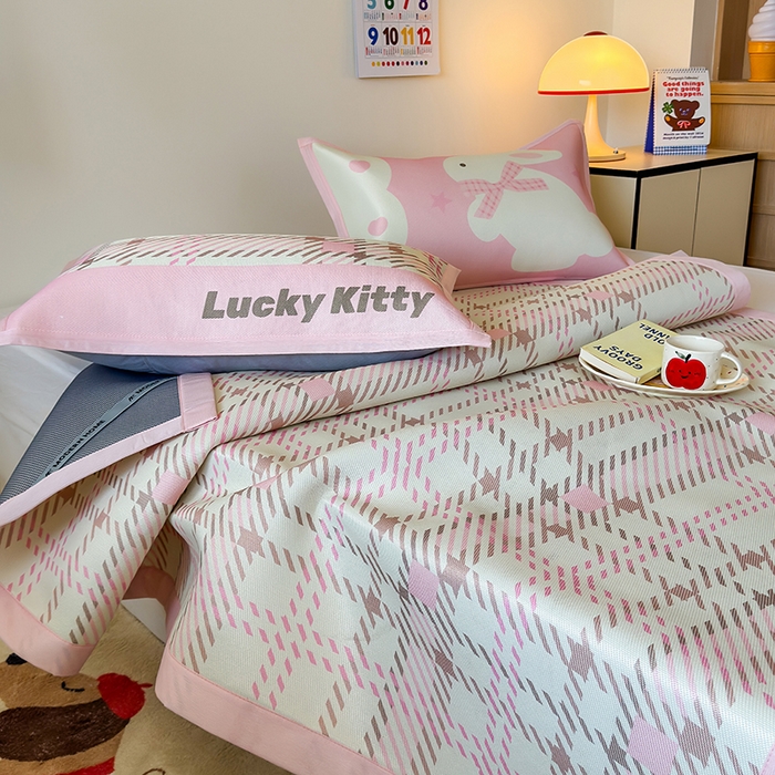 91家纺网 家纺一手货源 找家纺 安哆啦家纺 2025新款A类印花冰藤凉席简约条格系列凉席席子 格格兔-床席款