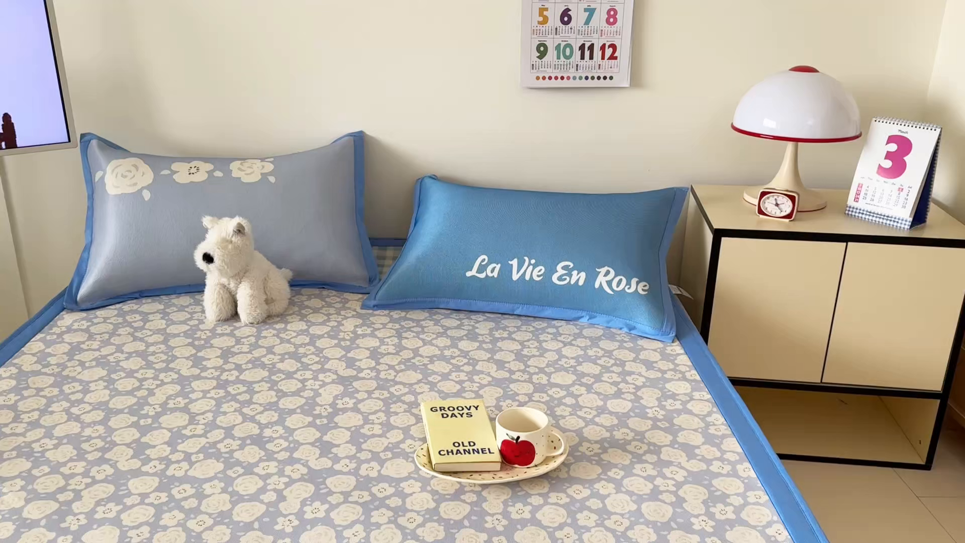 91家纺网 家纺一手货源 找家纺 安哆啦家纺 2025新款A类印花冰藤凉席简约条格系列凉席席子 蓝格花海-床席款