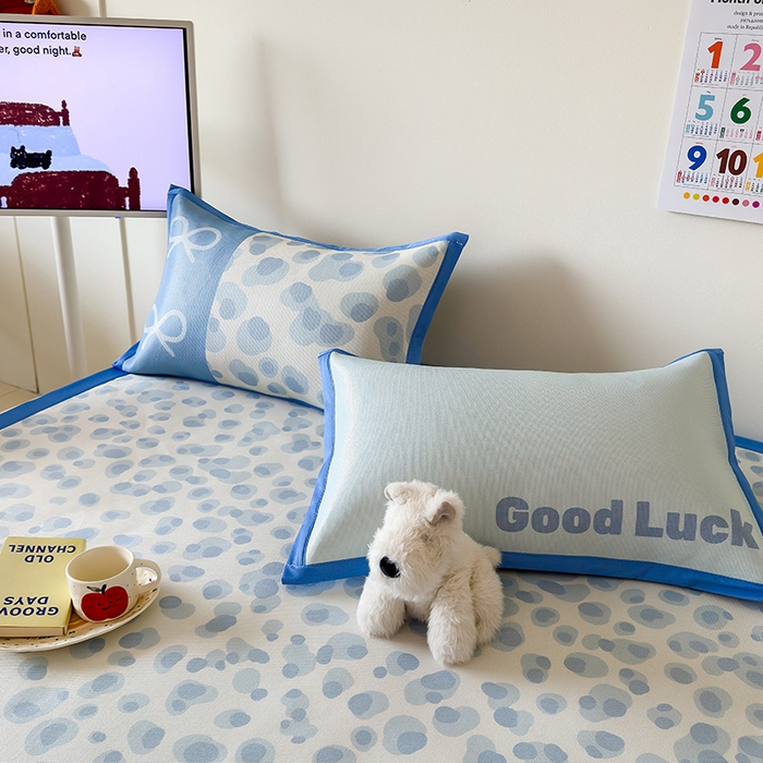 91家纺网 家纺一手货源 找家纺 安哆啦家纺 2025新款A类印花冰藤凉席简约条格系列凉席席子 蓝色豹纹-床席款