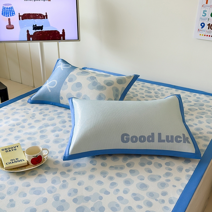 91家纺网 家纺一手货源 找家纺 安哆啦家纺 2025新款A类印花冰藤凉席简约条格系列凉席席子 蓝色豹纹-床席款