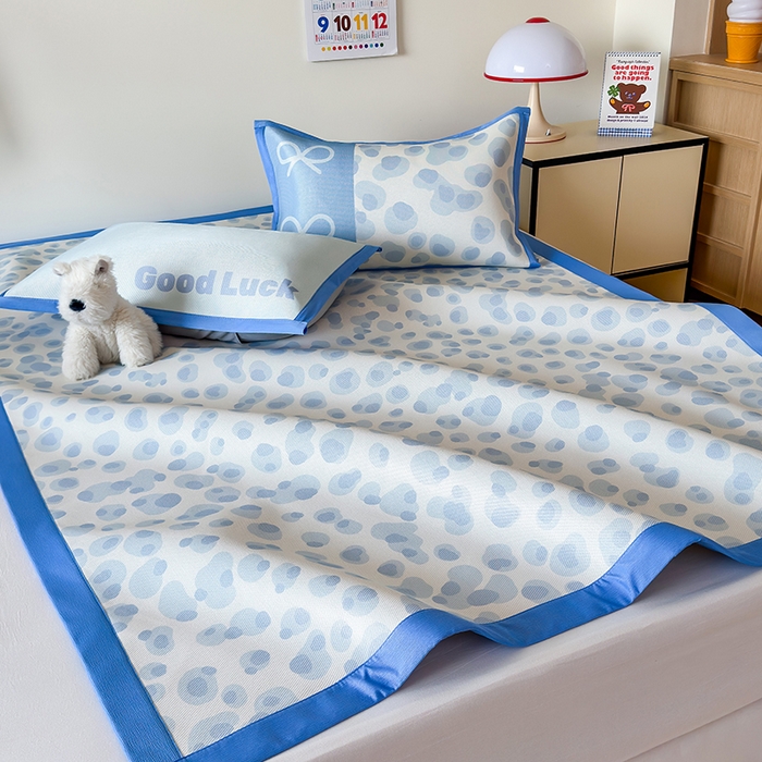 91家纺网 家纺一手货源 找家纺 安哆啦家纺 2025新款A类印花冰藤凉席简约条格系列凉席席子 蓝色豹纹-床席款