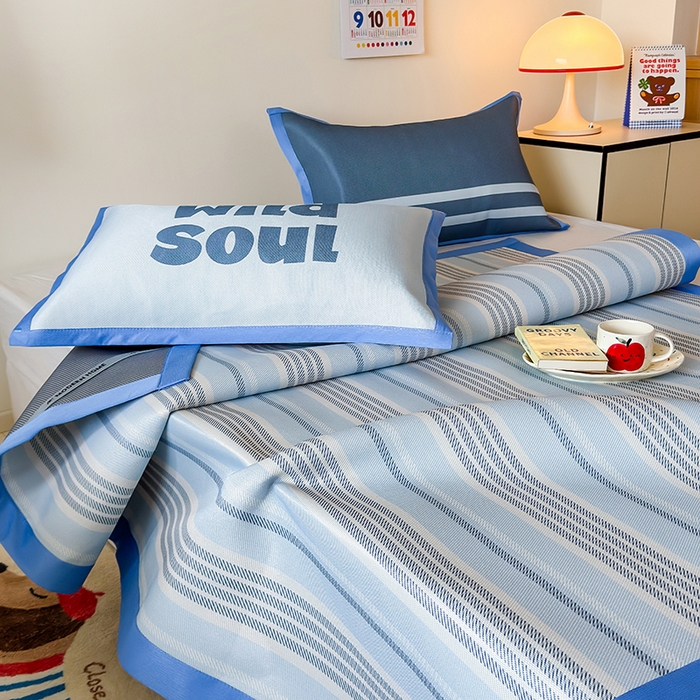 91家纺网 家纺一手货源 找家纺 安哆啦家纺 2025新款A类印花冰藤凉席简约条格系列凉席席子 腔调-床席款