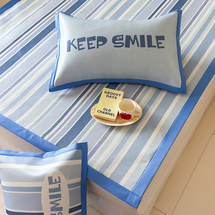 91家纺网 家纺一手货源 找家纺 安哆啦家纺 2025新款A类印花冰藤凉席简约条格系列凉席席子 绅士蓝条-床席款