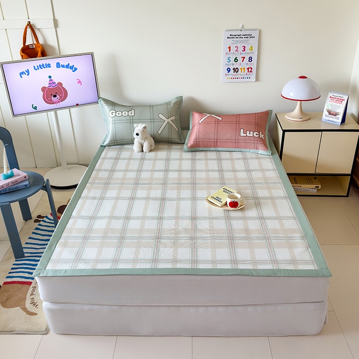 91家纺网 家纺一手货源 找家纺 安哆啦家纺 2025新款A类印花冰藤凉席简约条格系列凉席席子 小绿格-床席款