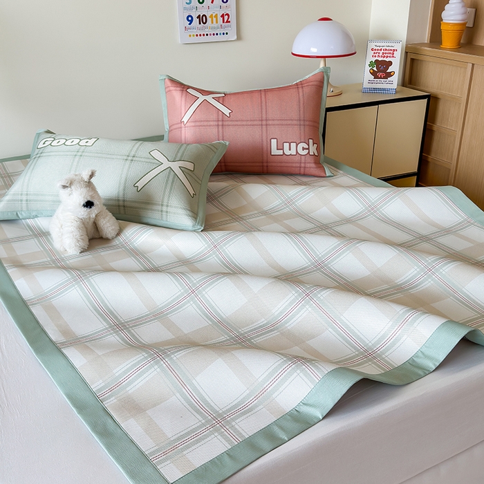 91家纺网 家纺一手货源 找家纺 安哆啦家纺 2025新款A类印花冰藤凉席简约条格系列凉席席子 小绿格-床席款