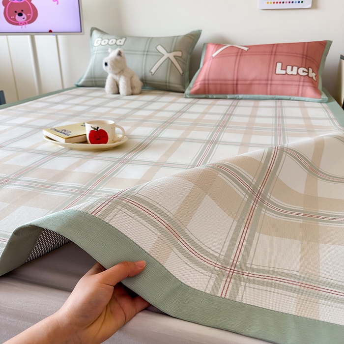 91家纺网 家纺一手货源 找家纺 安哆啦家纺 2025新款A类印花冰藤凉席简约条格系列凉席席子 小绿格-床席款