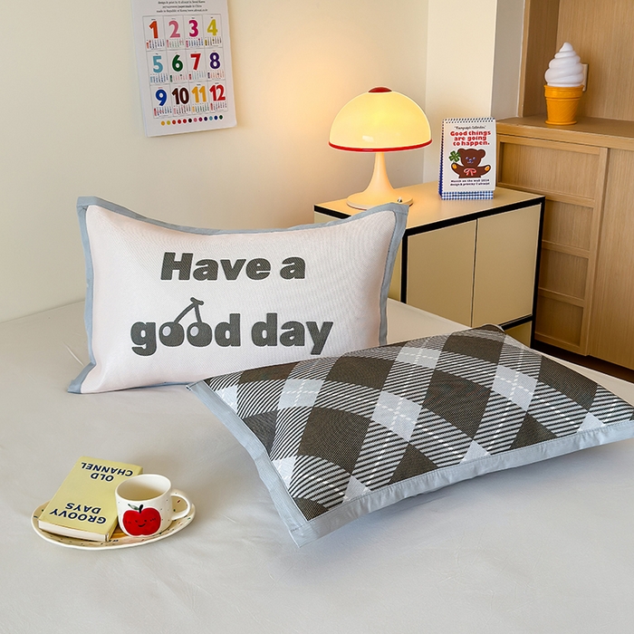 91家纺网 家纺一手货源 找家纺 安哆啦家纺 2025新款A类印花冰藤凉席简约条格系列凉席席子 英伦格调-床席款