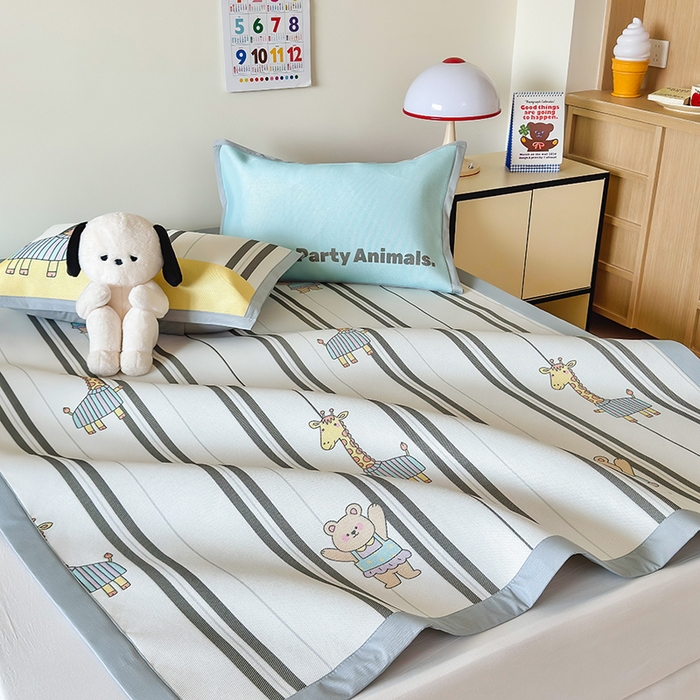 91家纺网 家纺一手货源 找家纺 安哆啦家纺 2025新款A类印花冰藤凉席简约条格系列凉席席子 长颈鹿-床席款