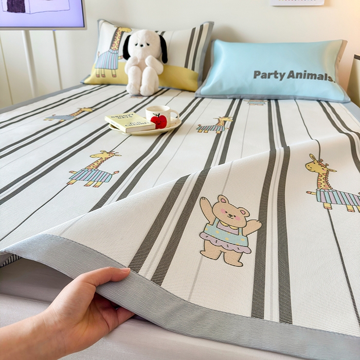 91家纺网 家纺一手货源 找家纺 安哆啦家纺 2025新款A类印花冰藤凉席简约条格系列凉席席子 长颈鹿-床席款