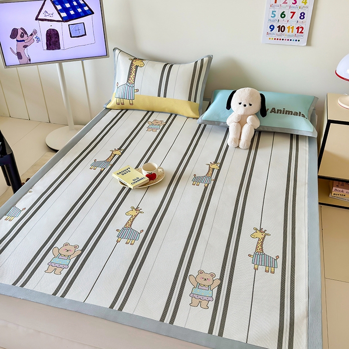 91家纺网 家纺一手货源 找家纺 安哆啦家纺 2025新款A类印花冰藤凉席简约条格系列凉席席子 长颈鹿-床席款