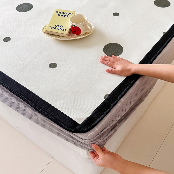 91家纺网 家纺一手货源 找家纺 安哆啦家纺 2025新款A类印花冰藤凉席简约条格系列凉席席子 波点喵-床笠款