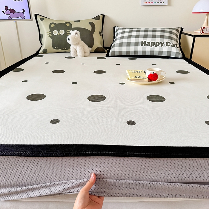 91家纺网 家纺一手货源 找家纺 安哆啦家纺 2025新款A类印花冰藤凉席简约条格系列凉席席子 波点喵-床笠款