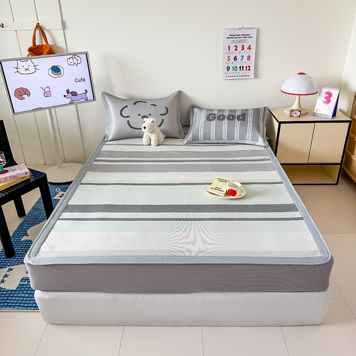 91家纺网 家纺一手货源 找家纺 安哆啦家纺 2025新款A类印花冰藤凉席简约条格系列凉席席子 简约灰条-床笠款