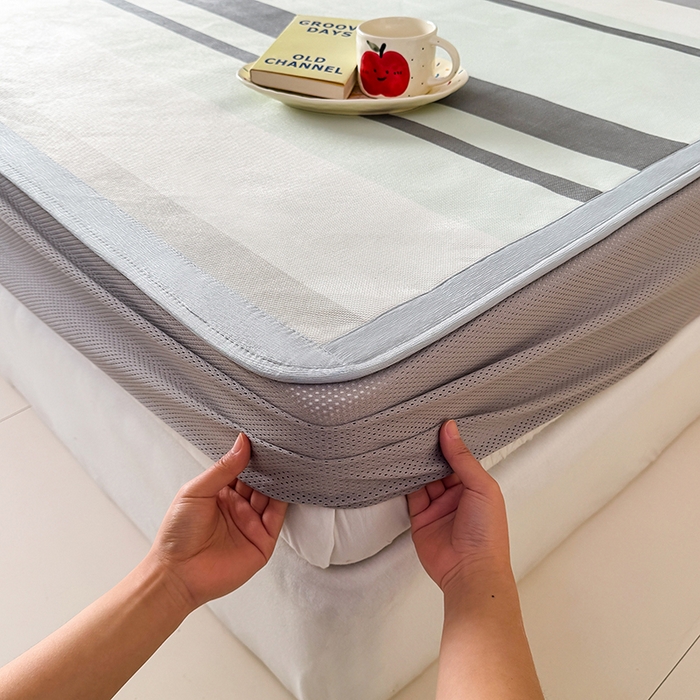 91家纺网 家纺一手货源 找家纺 安哆啦家纺 2025新款A类印花冰藤凉席简约条格系列凉席席子 简约灰条-床笠款