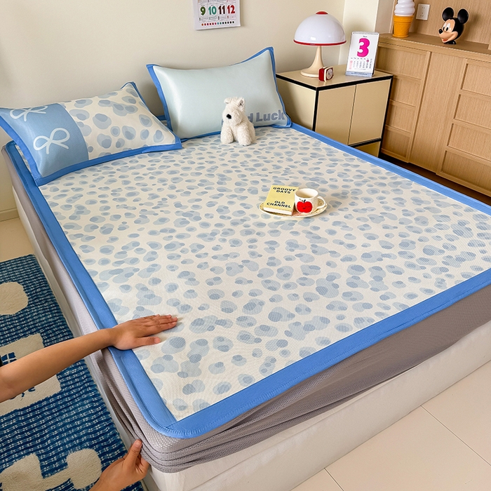 91家纺网 家纺一手货源 找家纺 安哆啦家纺 2025新款A类印花冰藤凉席简约条格系列凉席席子 蓝色豹纹-床笠款