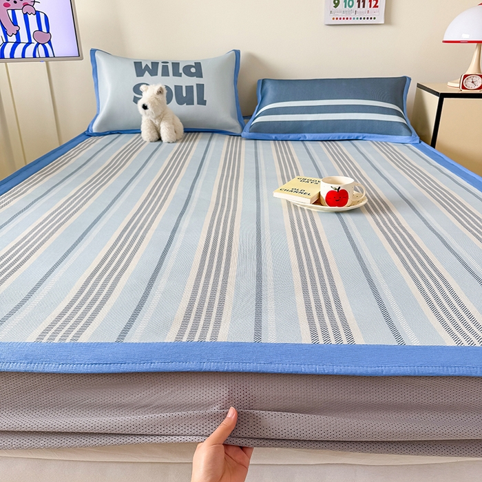 91家纺网 家纺一手货源 找家纺 安哆啦家纺 2025新款A类印花冰藤凉席简约条格系列凉席席子 腔调-床笠款