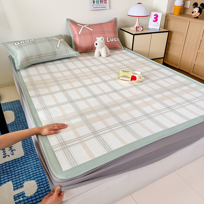 91家纺网 家纺一手货源 找家纺 安哆啦家纺 2025新款A类印花冰藤凉席简约条格系列凉席席子 小绿格-床笠款