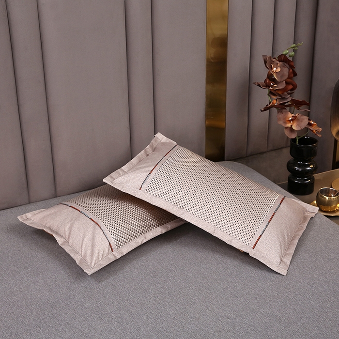 91家纺网 家纺一手货源 找家纺 纽乐家纺 2025新款全荞麦壳枕头夏季冰丝藤席枕芯冰藤荞麦枕竹面凉席枕头 直角冰藤荞麦枕-浅米色