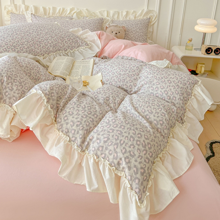 91家纺网 家纺一手货源 找家纺 涵宸家纺 2025新款A类全棉双层纱荷叶花边四件套 花边-甜酷豹纹