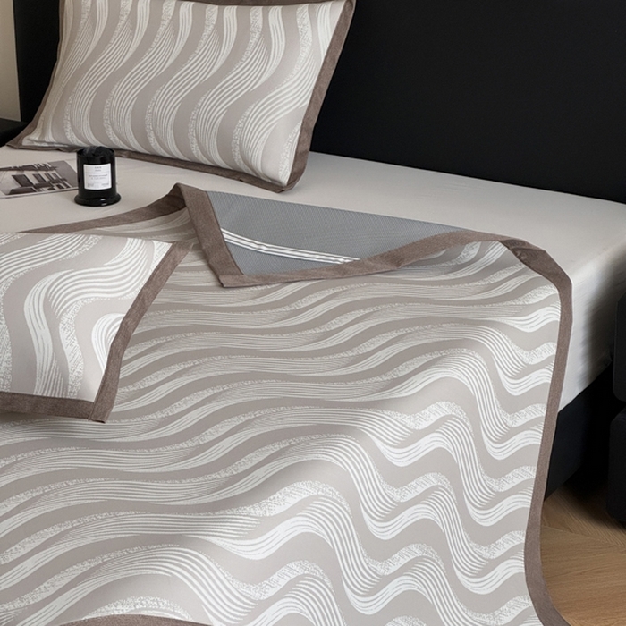 91家纺网 家纺一手货源 找家纺 九花鹿 2025新款A类PE凉感提花冰丝凉席软凉席可水洗可机洗 波纹（米灰）