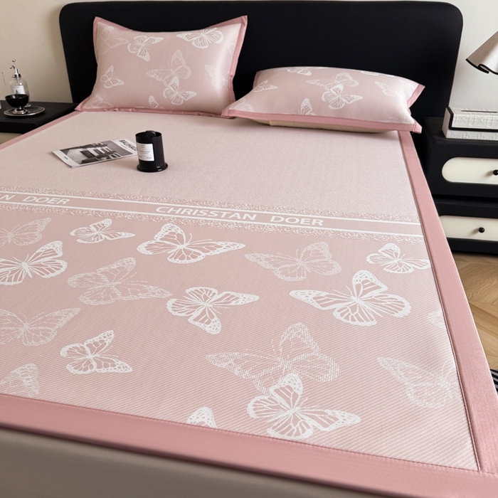 91家纺网 家纺一手货源 找家纺 九花鹿 2025新款A类PE凉感提花冰丝凉席软凉席可水洗可机洗 蝶舞（浅粉）