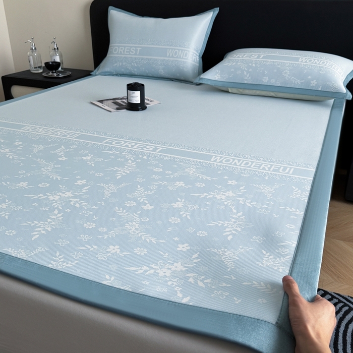 91家纺网 家纺一手货源 找家纺 九花鹿 2025新款A类PE凉感提花冰丝凉席软凉席可水洗可机洗 花梦（天空蓝）