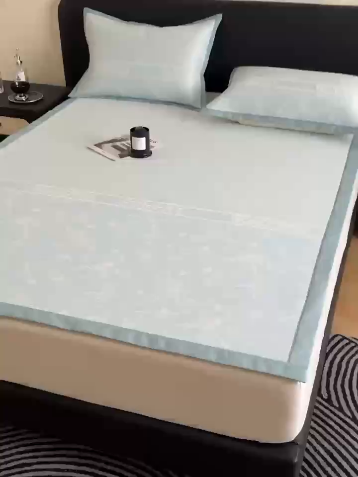 91家纺网 家纺一手货源 找家纺 九花鹿 2025新款A类PE凉感提花冰丝凉席软凉席可水洗可机洗 花梦（天空蓝）