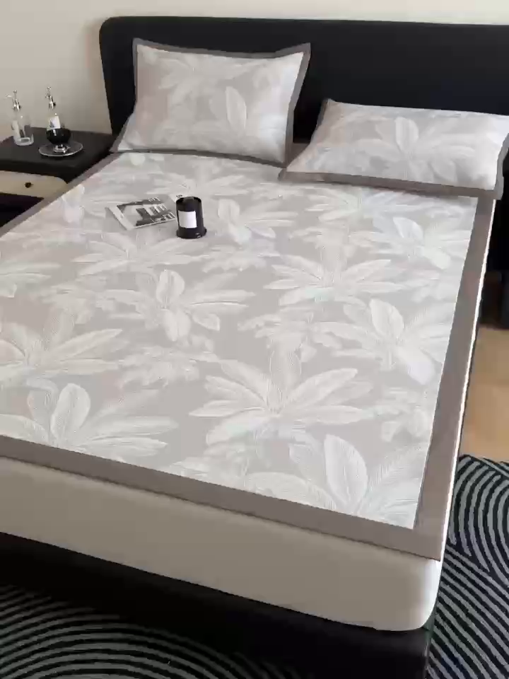 91家纺网 家纺一手货源 找家纺 九花鹿 2025新款A类PE凉感提花冰丝凉席软凉席可水洗可机洗 盆栽（米灰）