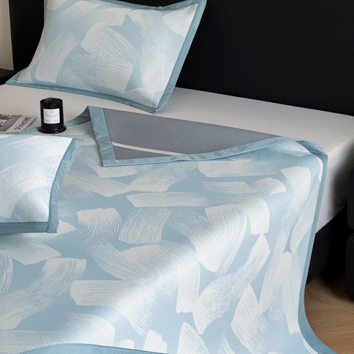 91家纺网 家纺一手货源 找家纺 九花鹿 2025新款A类PE凉感提花冰丝凉席软凉席可水洗可机洗 速写（天空蓝）