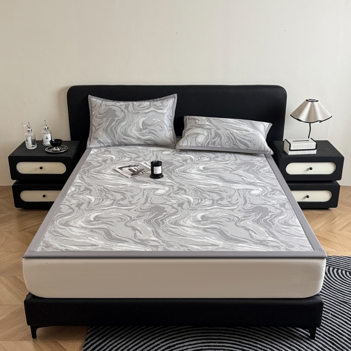 91家纺网 家纺一手货源 找家纺 九花鹿 2025新款A类PE凉感提花冰丝凉席软凉席可水洗可机洗 西里（绅士灰）