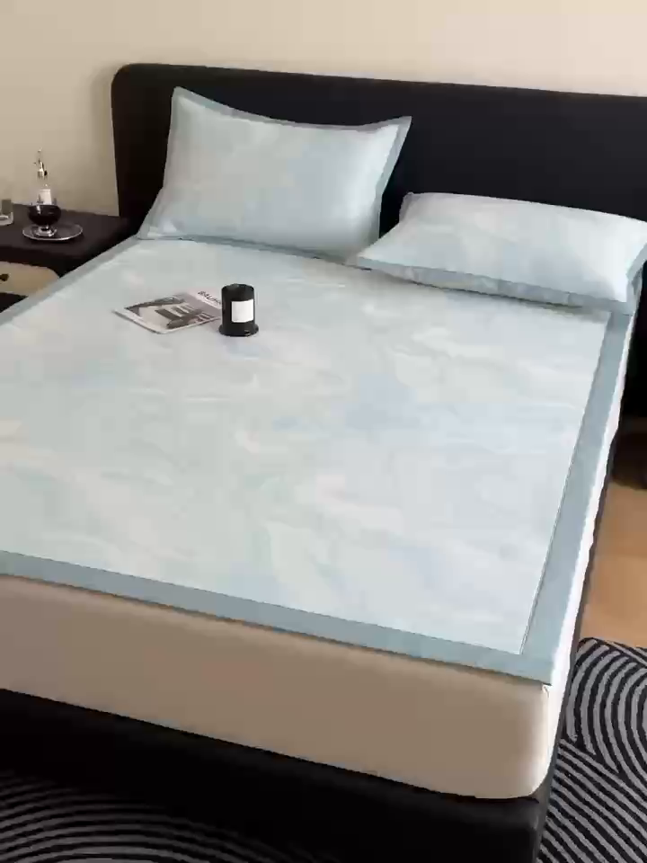 91家纺网 家纺一手货源 找家纺 九花鹿 2025新款A类PE凉感提花冰丝凉席软凉席可水洗可机洗 西里（天空蓝）