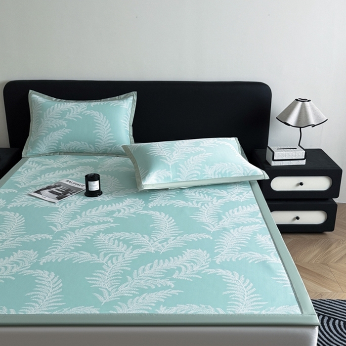 91家纺网 家纺一手货源 找家纺 九花鹿 2025新款A类PE凉感提花冰丝凉席软凉席可水洗可机洗 雪松之境（青绿）