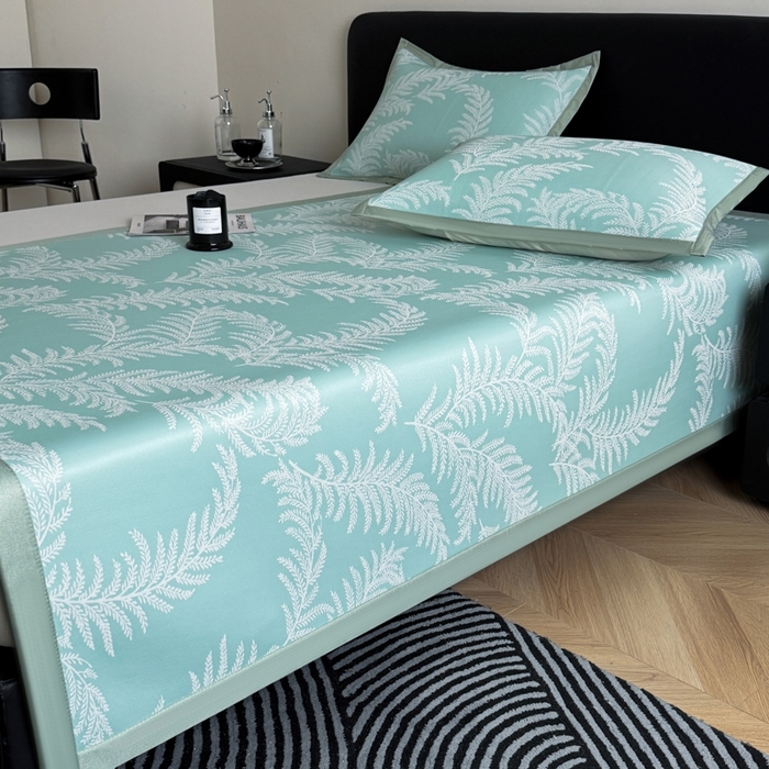 91家纺网 家纺一手货源 找家纺 九花鹿 2025新款A类PE凉感提花冰丝凉席软凉席可水洗可机洗 雪松之境（青绿）