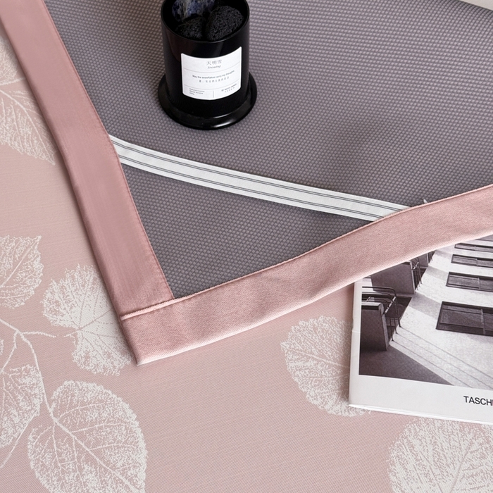 91家纺网 家纺一手货源 找家纺 九花鹿 2025新款A类PE凉感提花冰丝凉席软凉席可水洗可机洗 叶语（樱花粉)