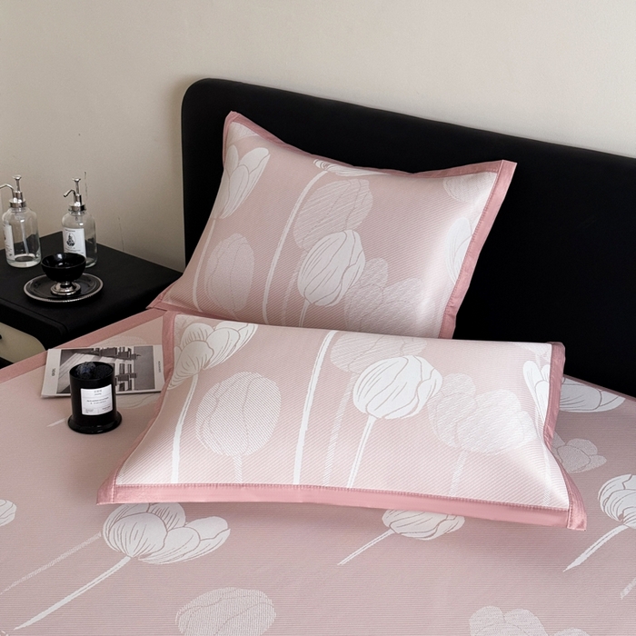 91家纺网 家纺一手货源 找家纺 九花鹿 2025新款A类PE凉感提花冰丝凉席软凉席可水洗可机洗 郁金香（浅粉）