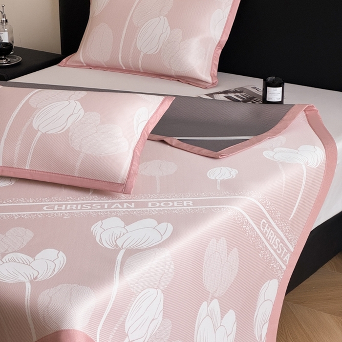 91家纺网 家纺一手货源 找家纺 九花鹿 2025新款A类PE凉感提花冰丝凉席软凉席可水洗可机洗 郁金香（浅粉）