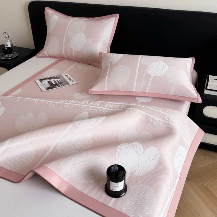 91家纺网 家纺一手货源 找家纺 九花鹿 2025新款A类PE凉感提花冰丝凉席软凉席可水洗可机洗 郁金香（浅粉）