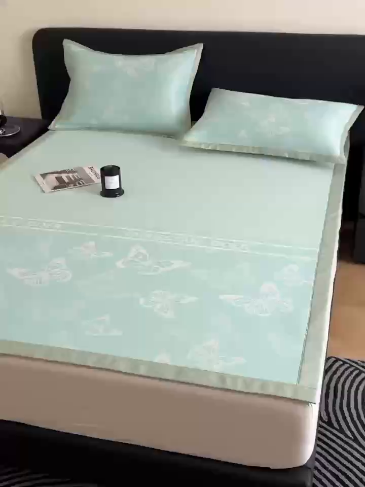 91家纺网 家纺一手货源 找家纺 （总）九花鹿 2025新款A类PE凉感提花冰丝凉席软凉席可水洗可机洗