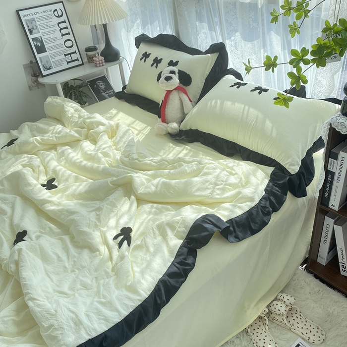 91家纺网 家纺一手货源 找家纺 2025新款毛巾绣单夏被夏被四件套 蝴蝶结-米黄